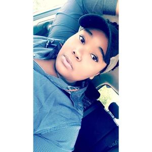 Meet your Posher, Earon